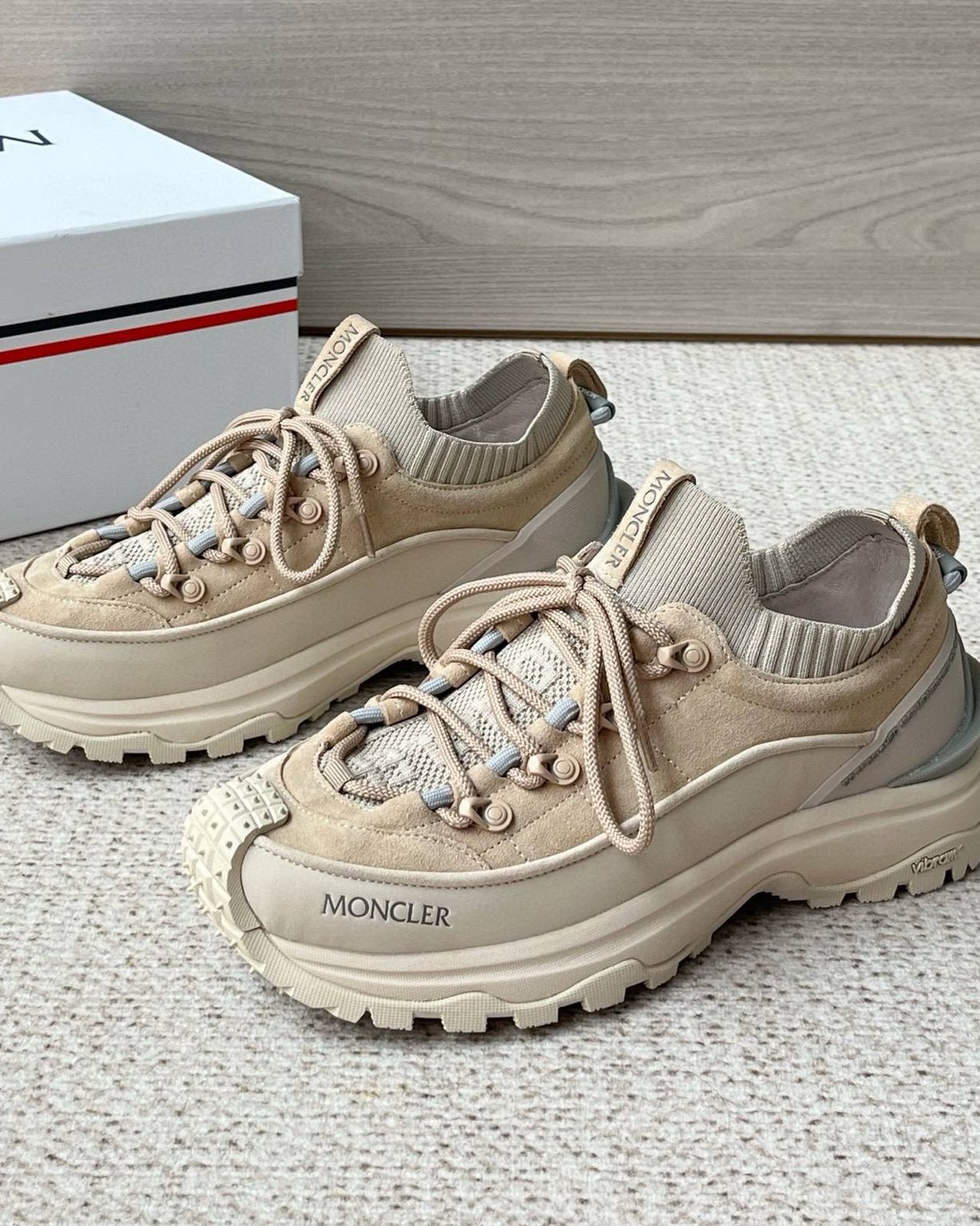 Кроссовки Moncler