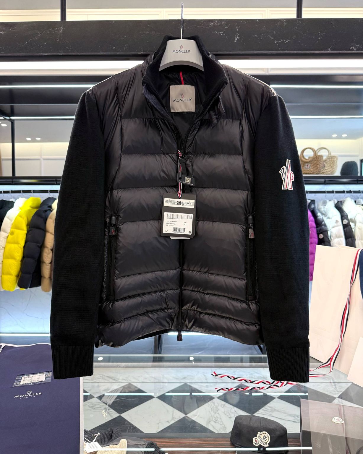 Легкий пуховик Moncler Grenoble Cardigan Tricot