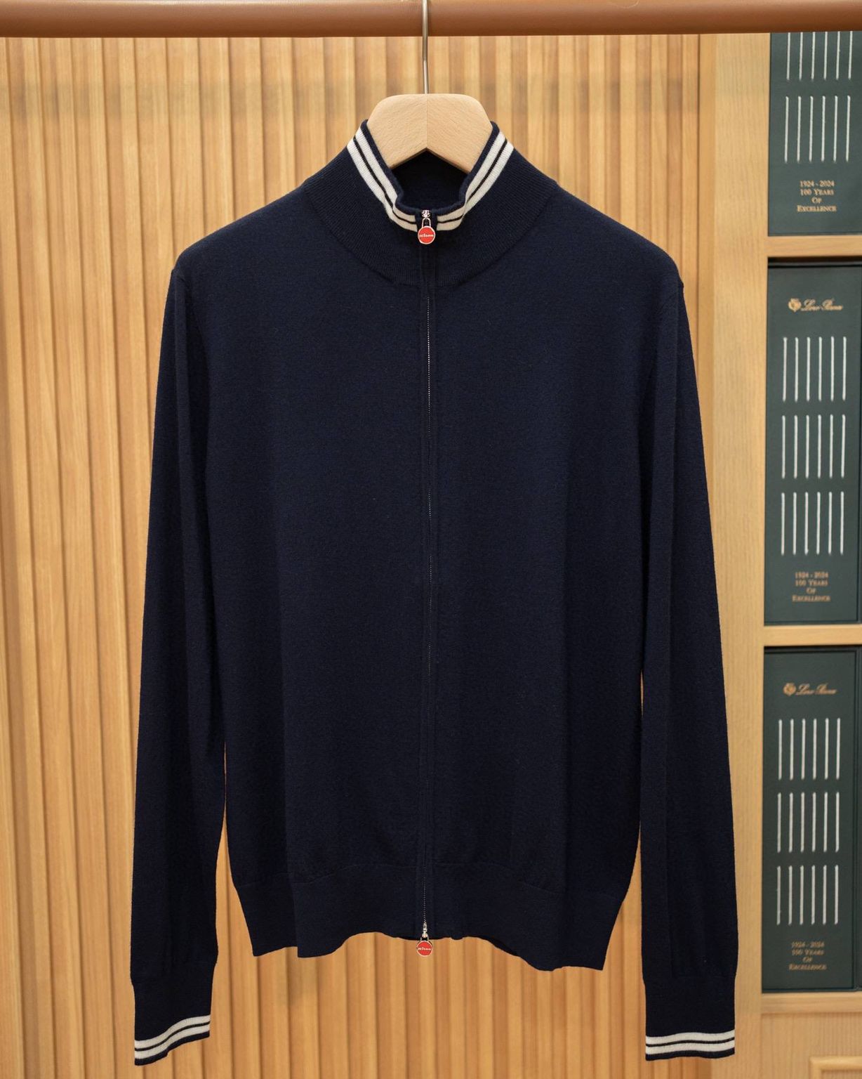Джемпер Kiton