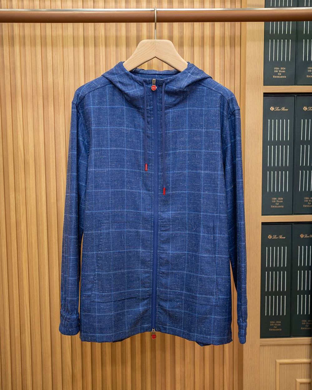 Худи Kiton