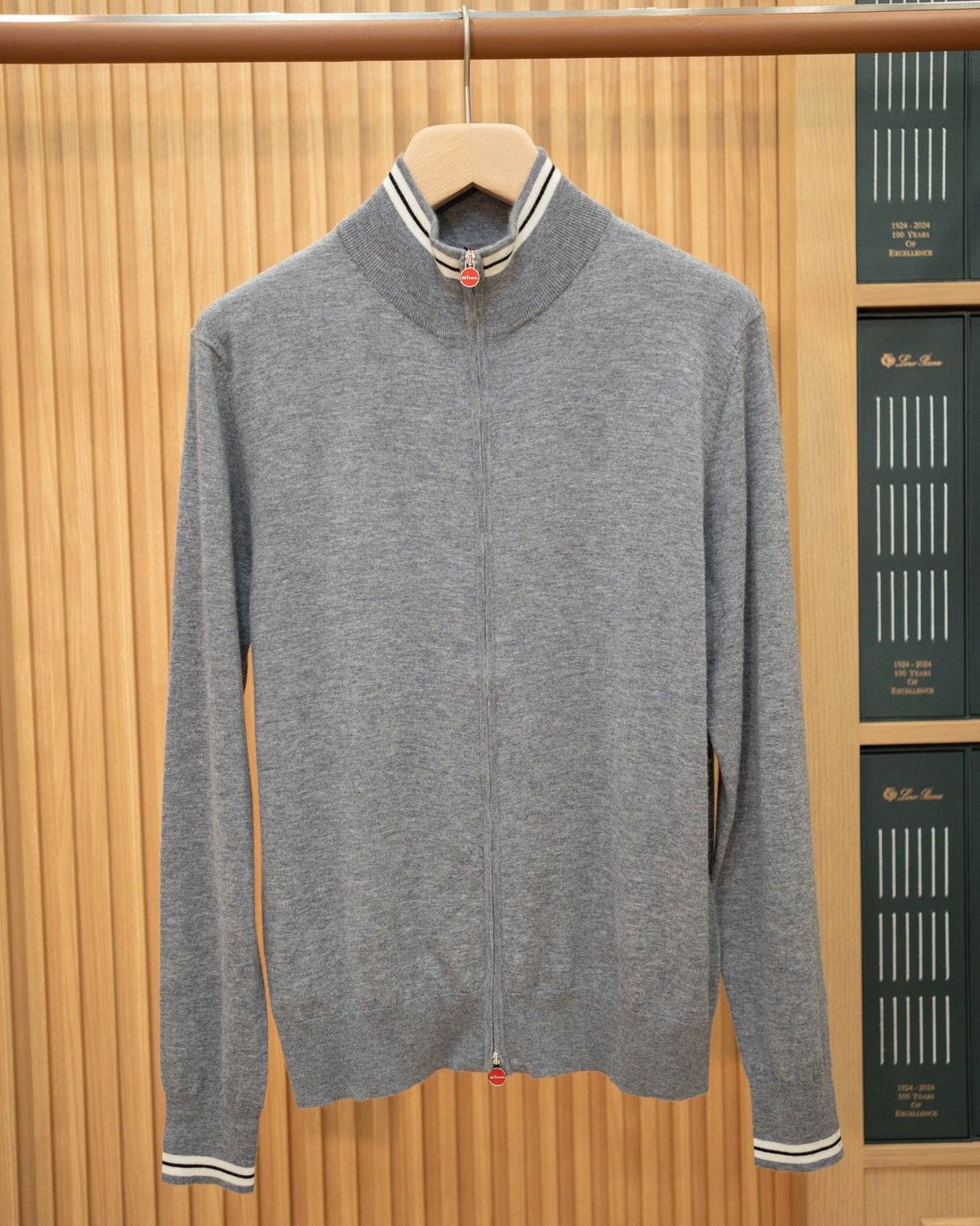 Джемпер Kiton