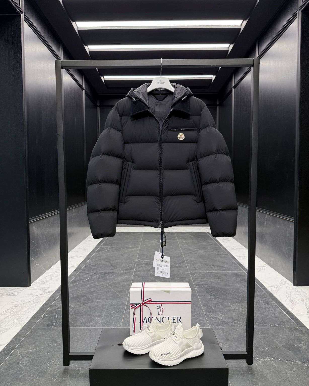 Пуховик Moncler Calima