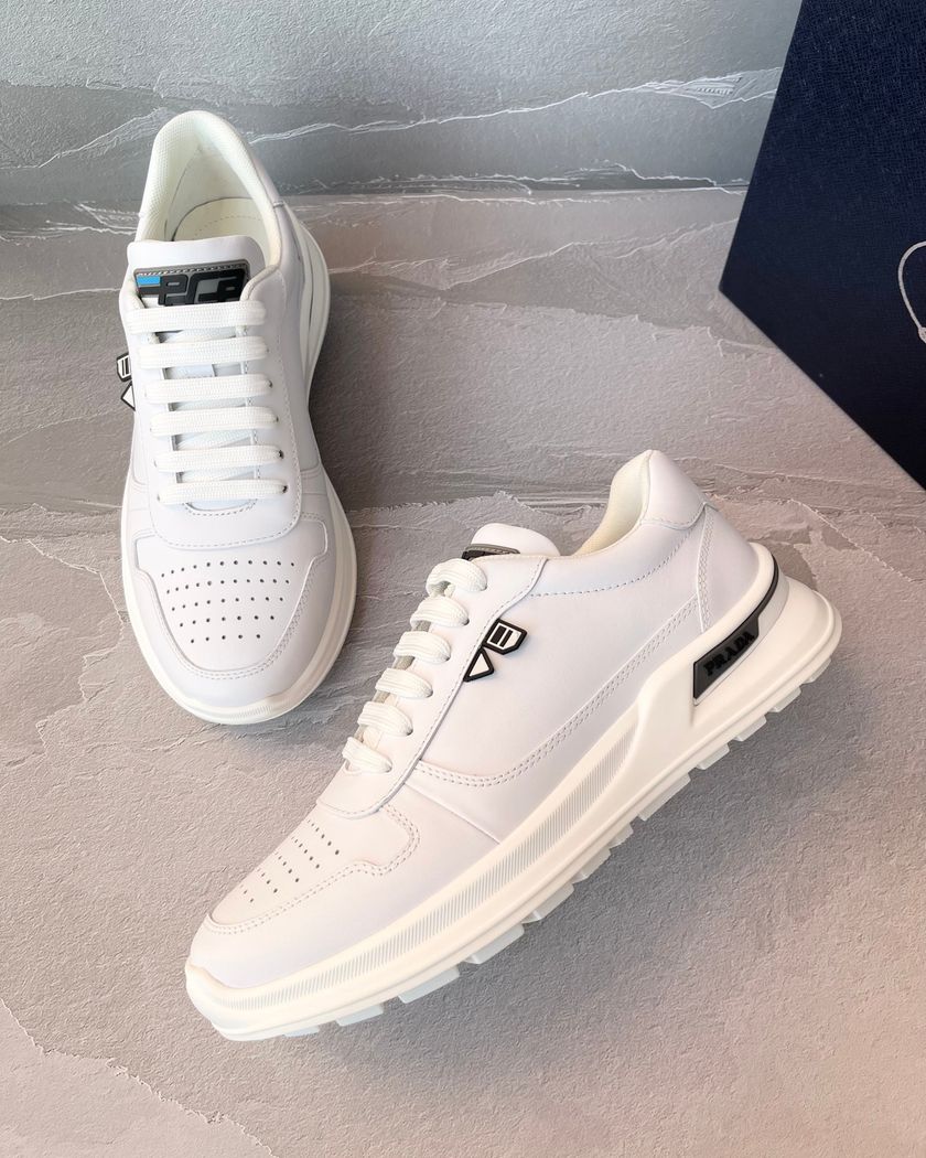 Кроссовки Prada