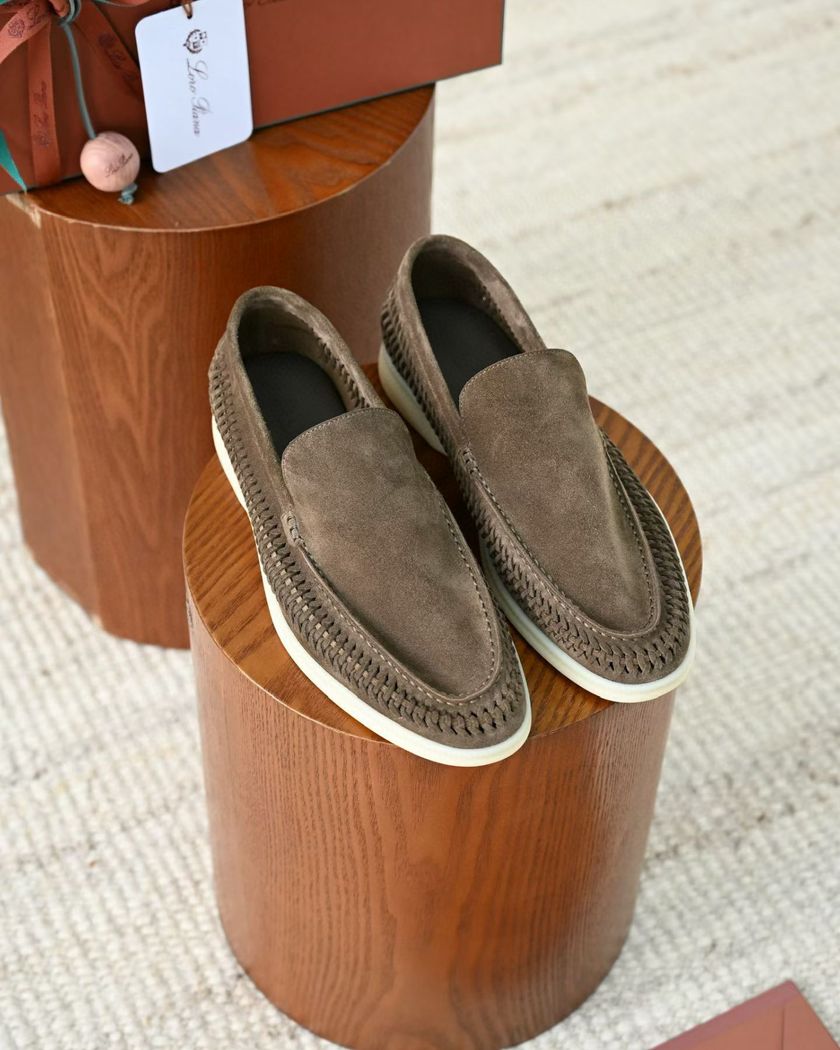 Лоферы Loro Piana из замши