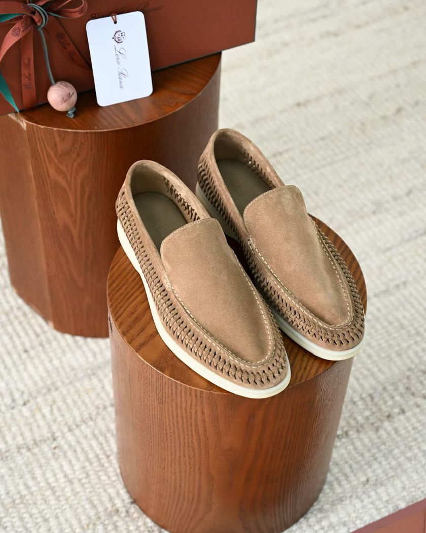 Лоферы Loro Piana из замши