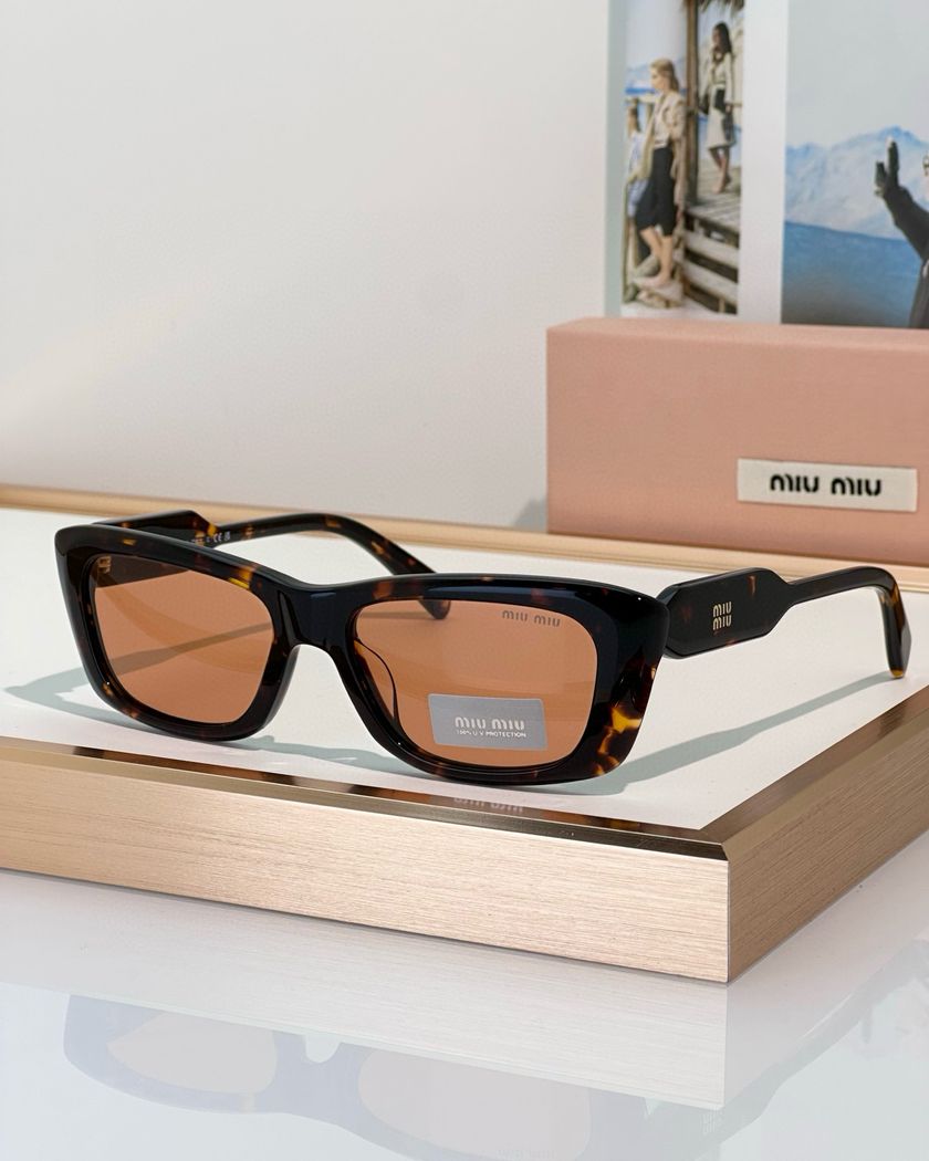 Очки Miu Miu
