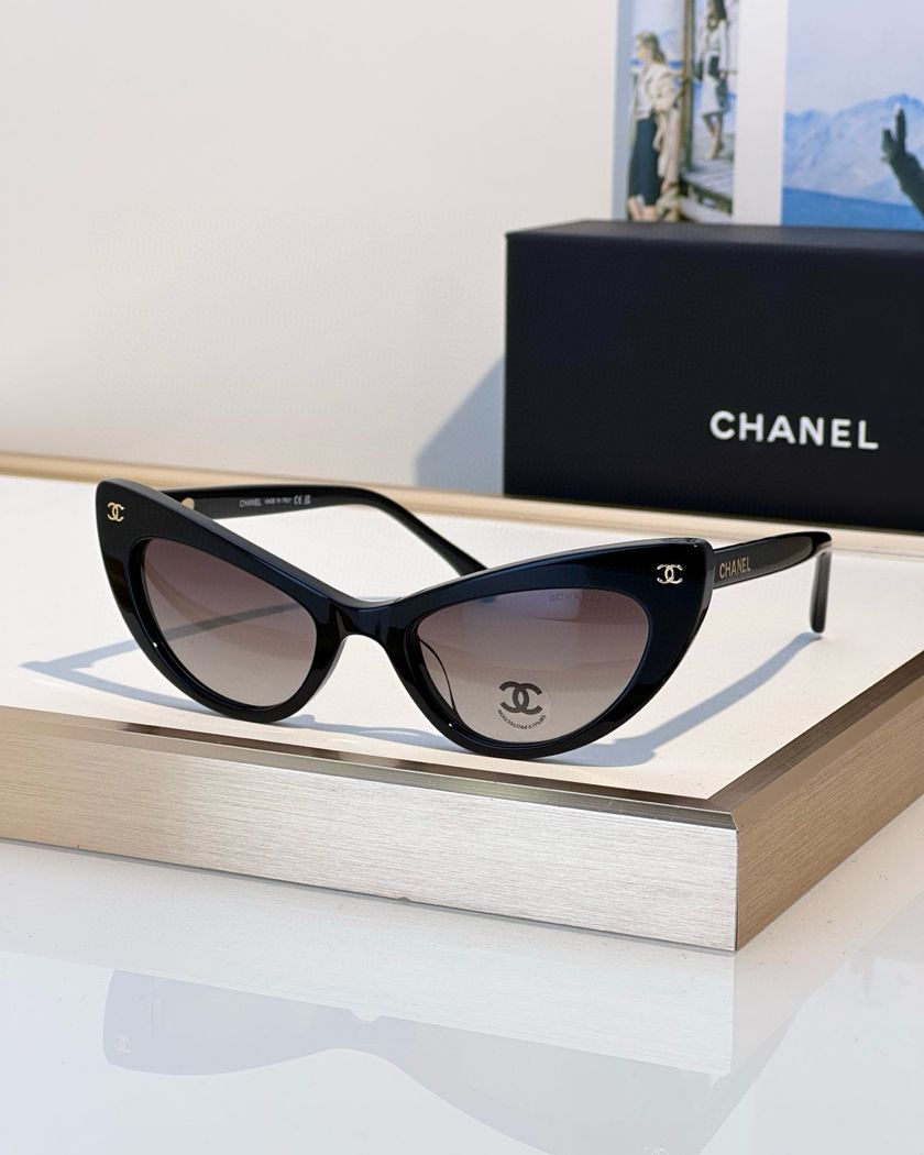 Очки Chanel