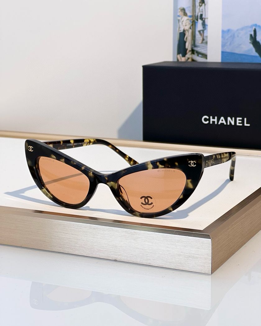 Очки Chanel