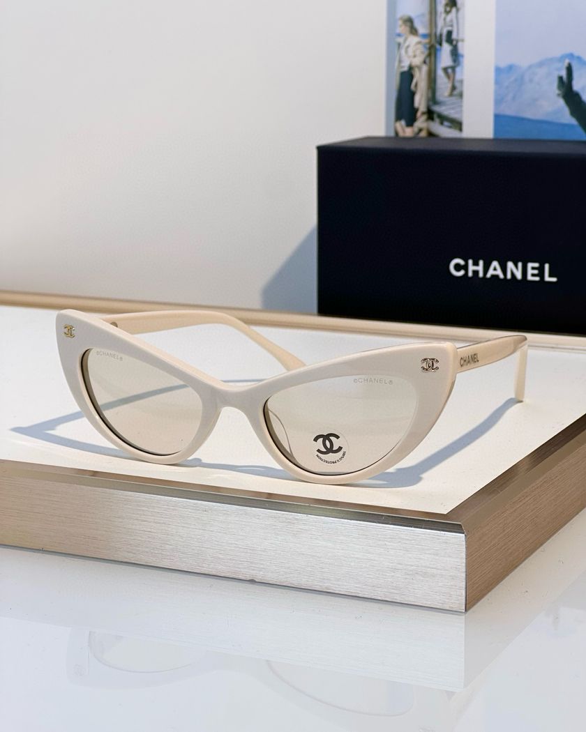 Очки Chanel