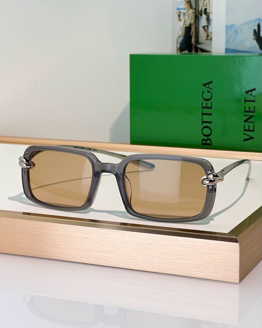 Очки Bottega Veneta