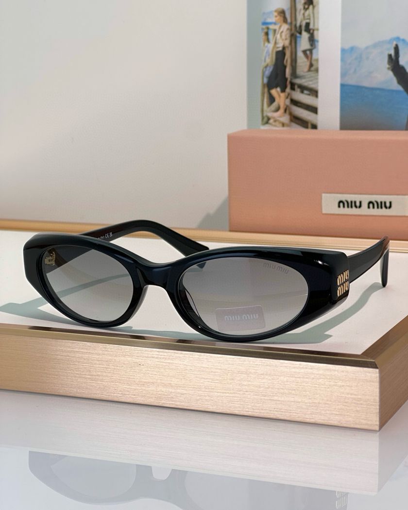 Очки Miu Miu