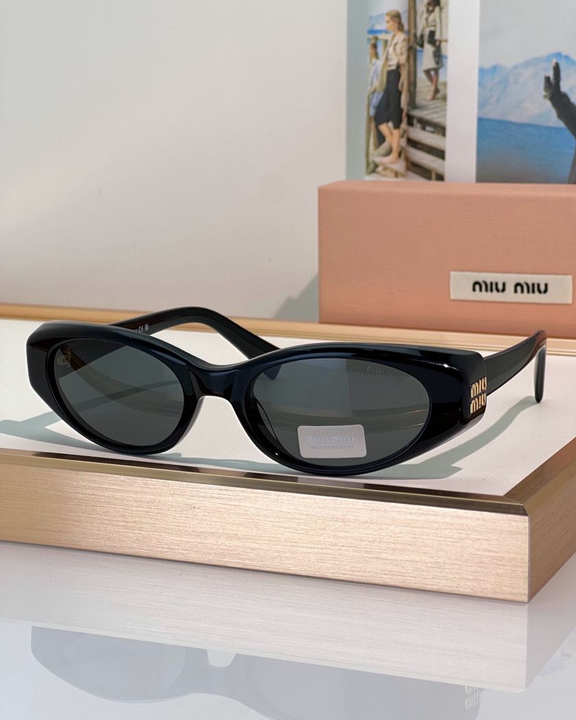 Очки Miu Miu