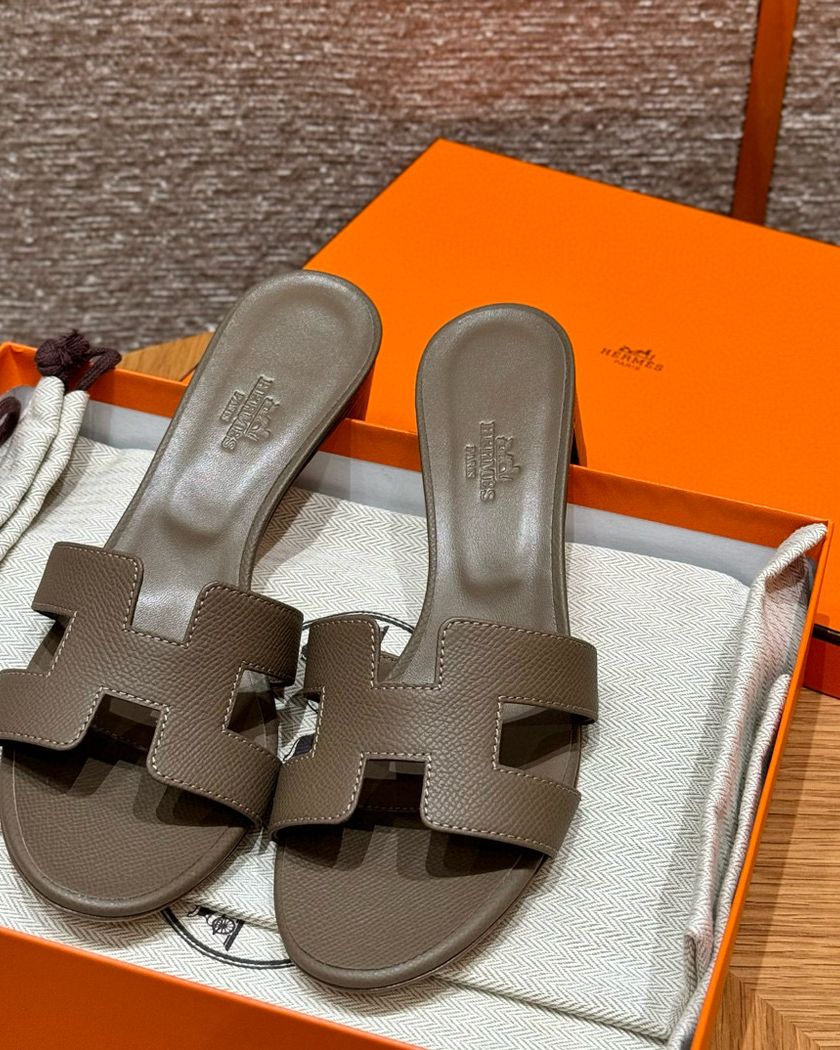 Сандалии Hermès Oasis