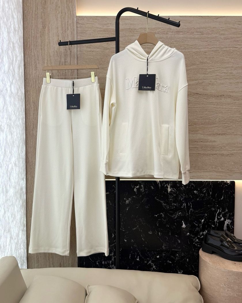 Костюм Max Mara