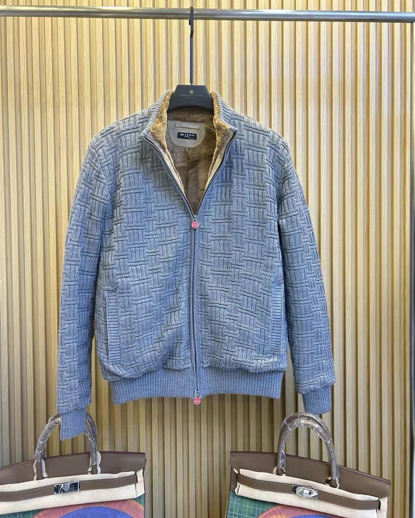 Бомбер Kiton из кашемира, утеплённый мехом бобра