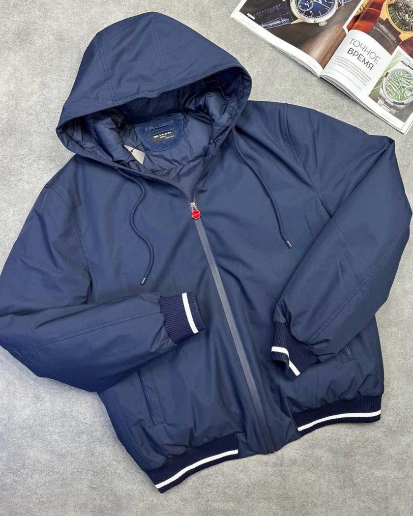 Kiton легкий пуховик