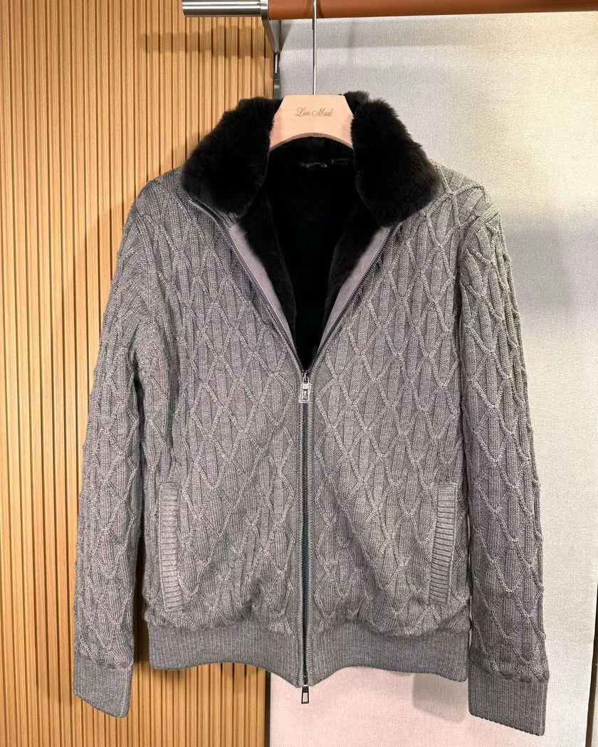 Бомбер Loro Piana из кашемира и утеплением из меха бобра