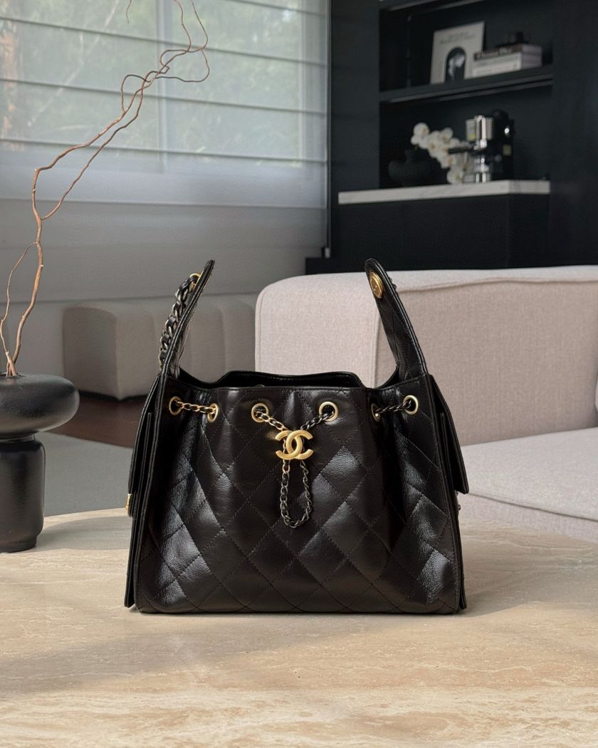 Chanel 25b Hobo