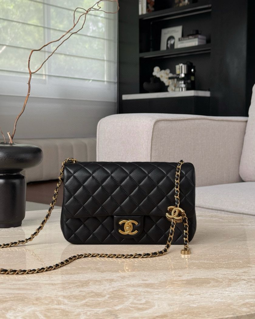 Chanel 25b
