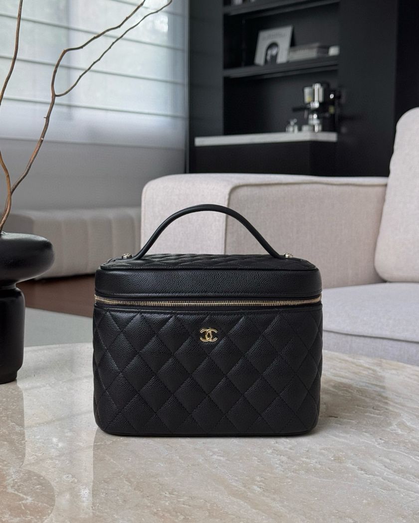 Chanel 25s