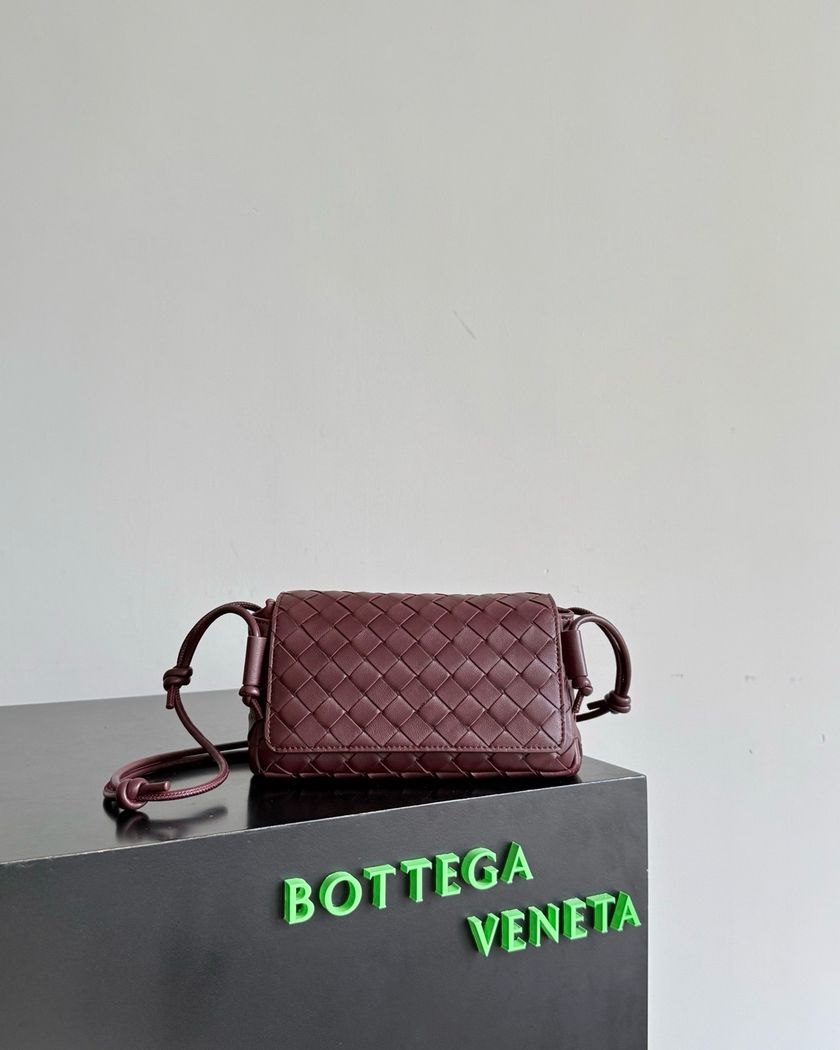 Bottega Veneta