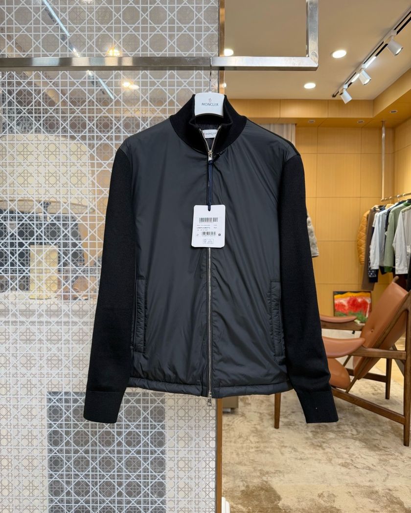 Лёгкая куртка Moncler
