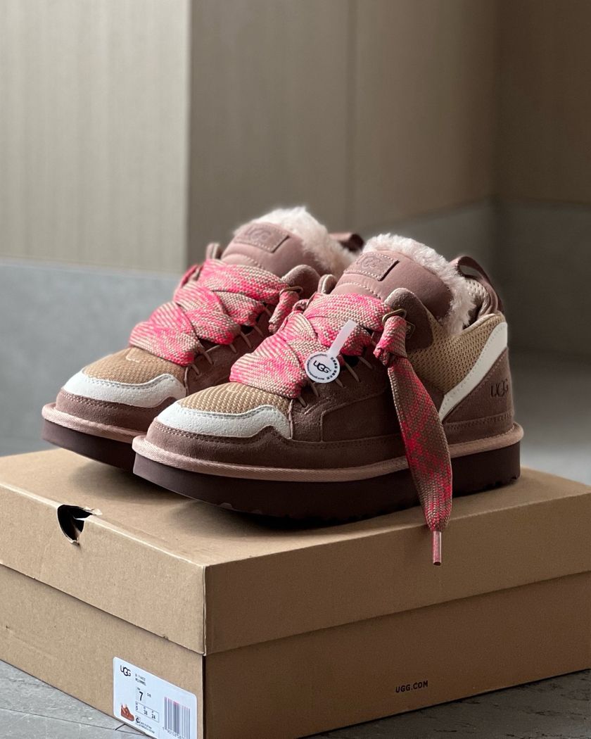 UGG