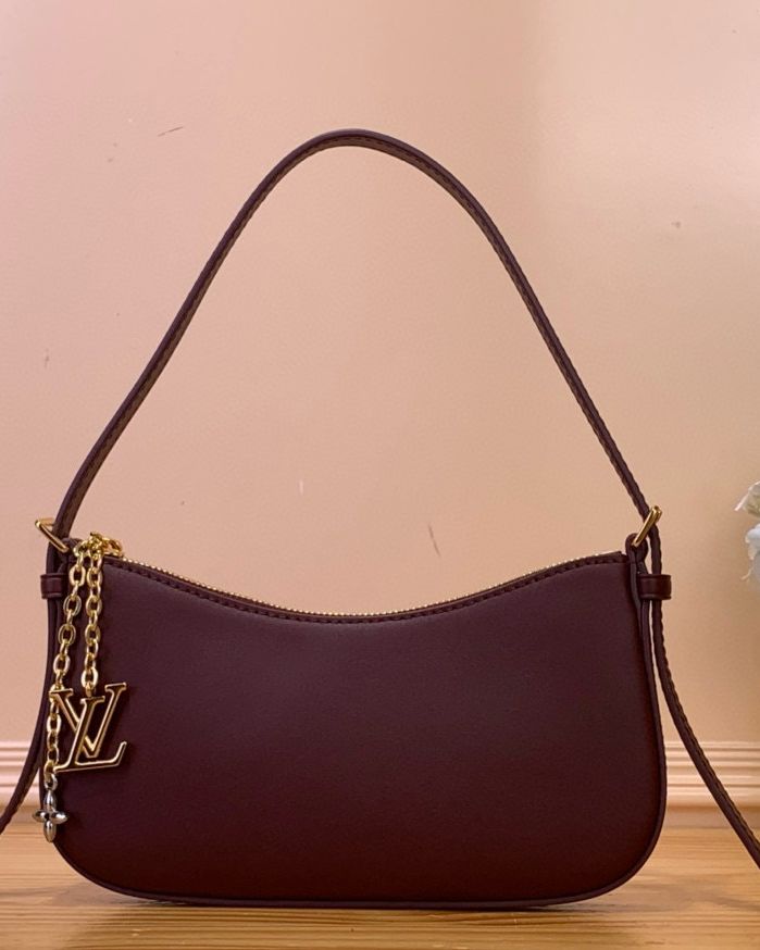 Louis Vuitton Pochette Bloom