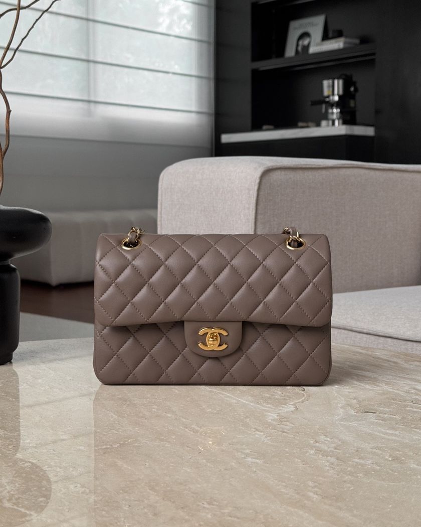 Chanel cf23