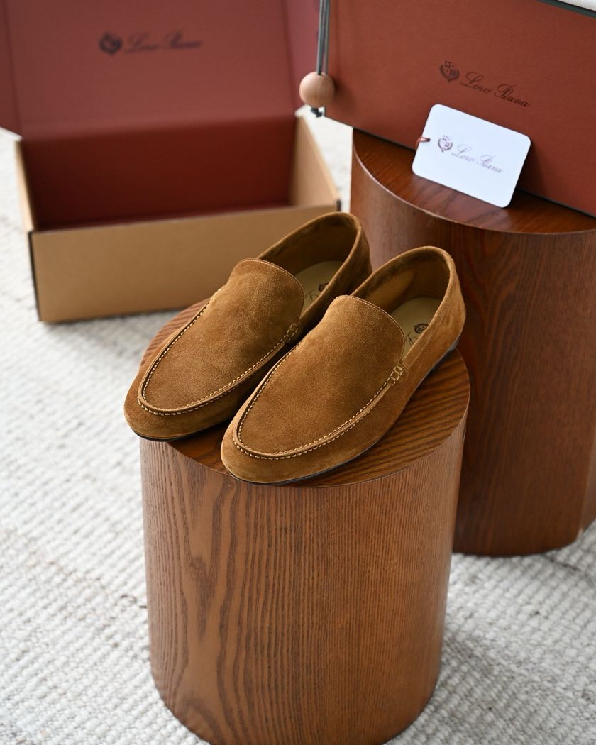 Лоферы Loro Piana из замши