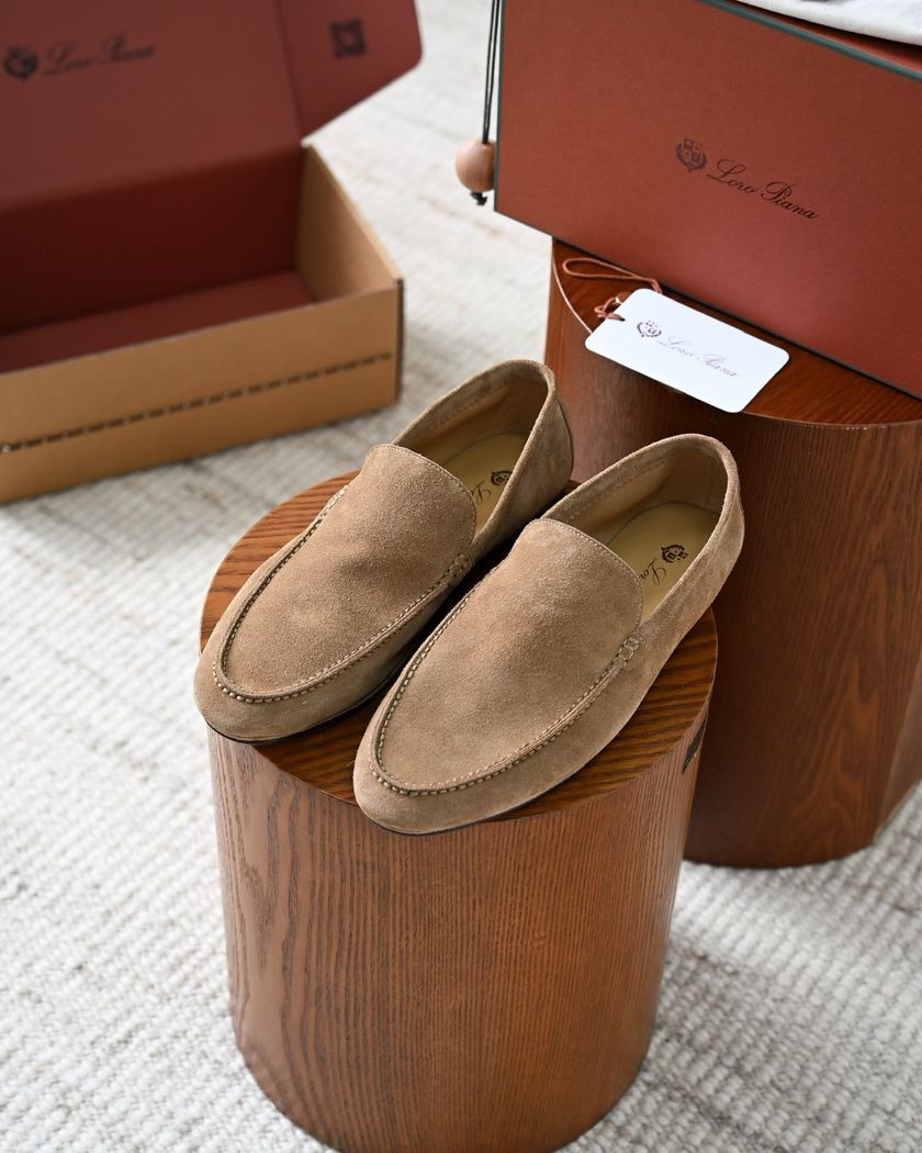 Лоферы Loro Piana из замши