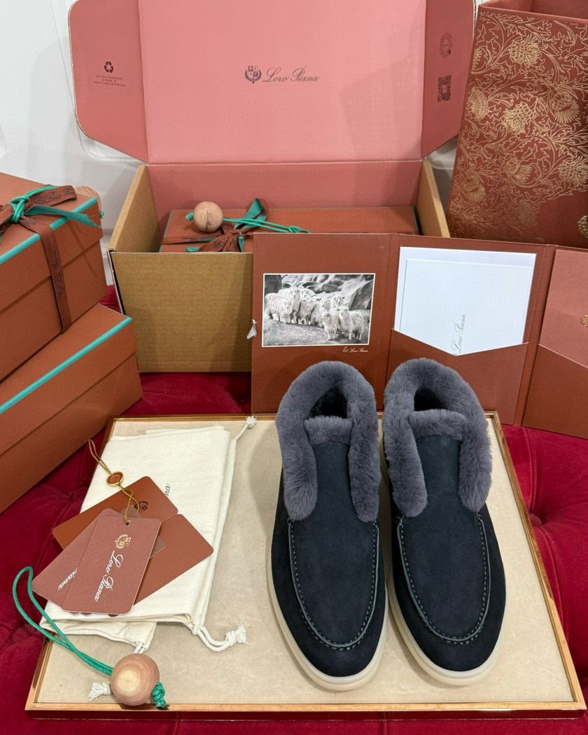 Loro Piana Open Walk