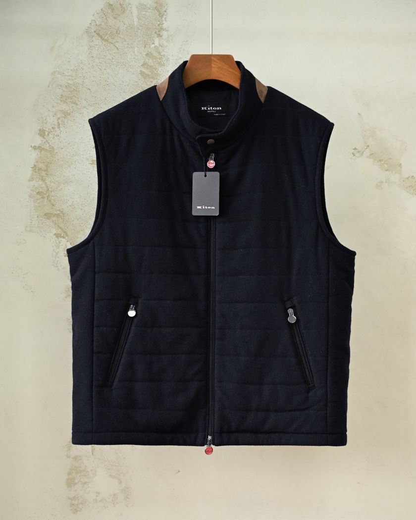 Жилет Kiton из премиального кашемира