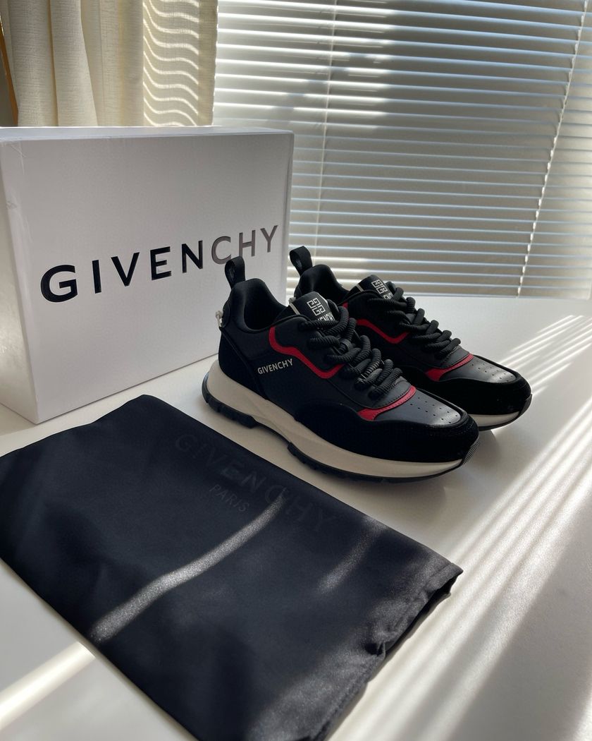 Кроссовки Givenchy