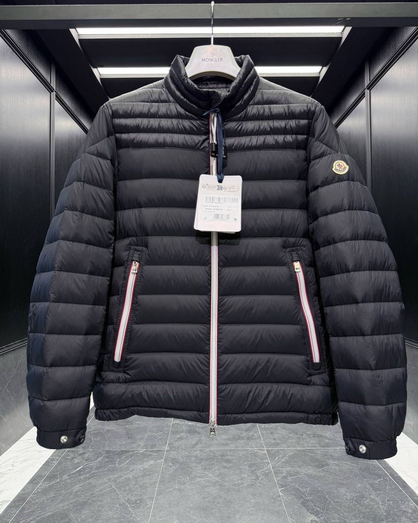 Пуховик Moncler