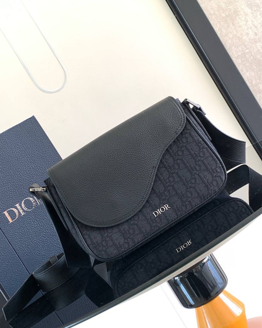 Сумка Dior Saddle
