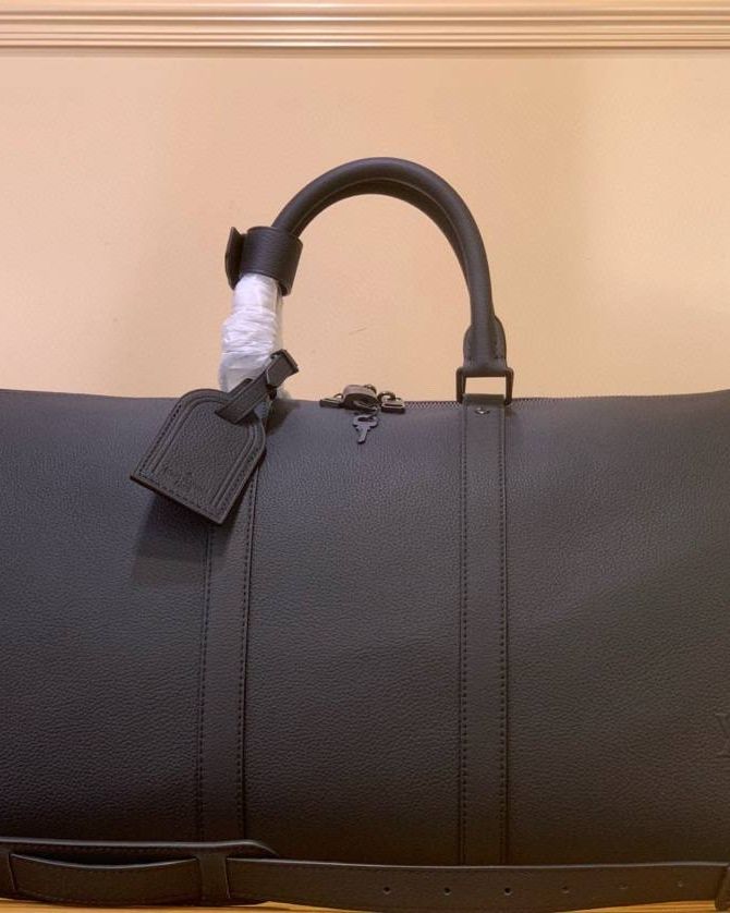 Дорожная сумка Louis Vuitton Keepall Bandoulière 50