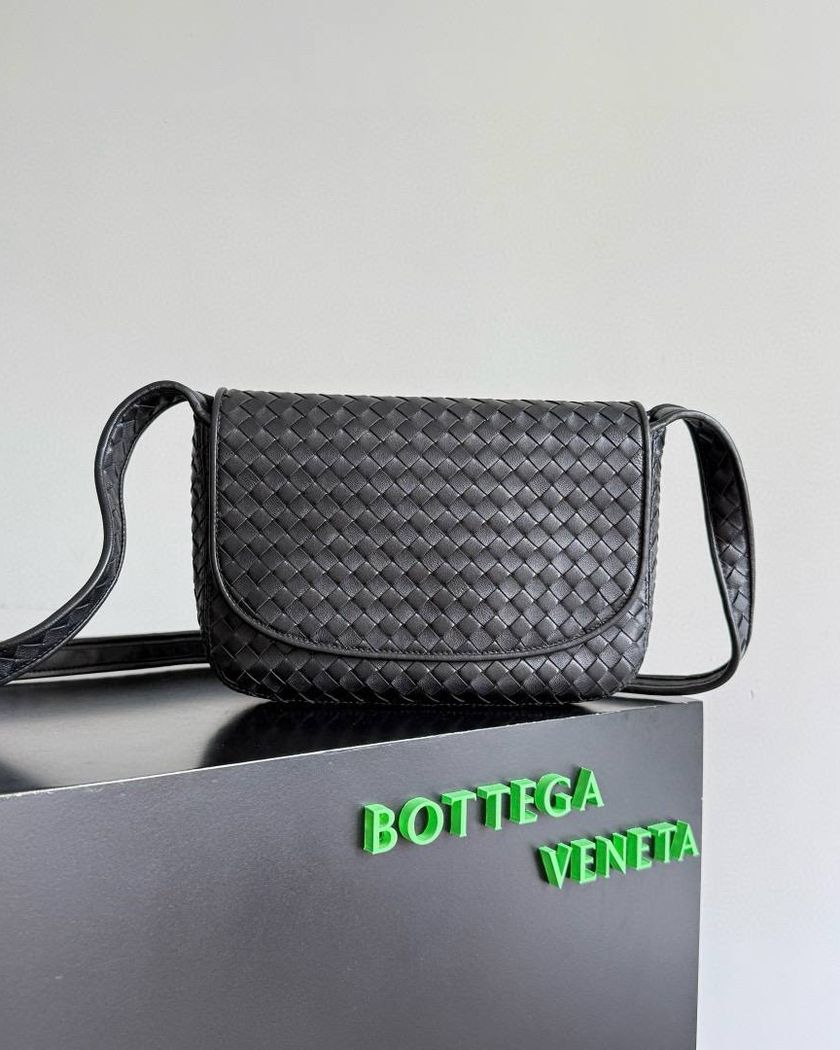 Сумка Bottega Veneta — Veneto