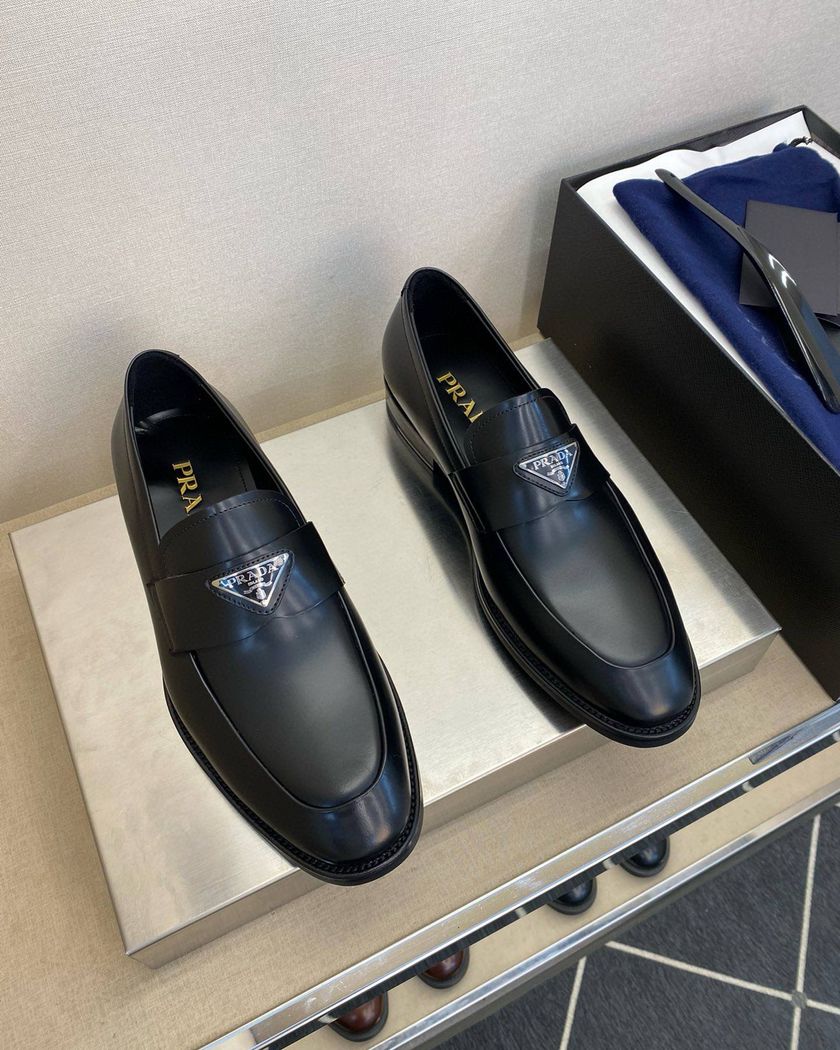 Туфли Prada
