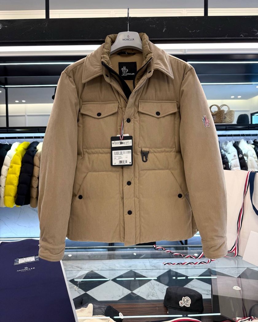 Пуховик Moncler