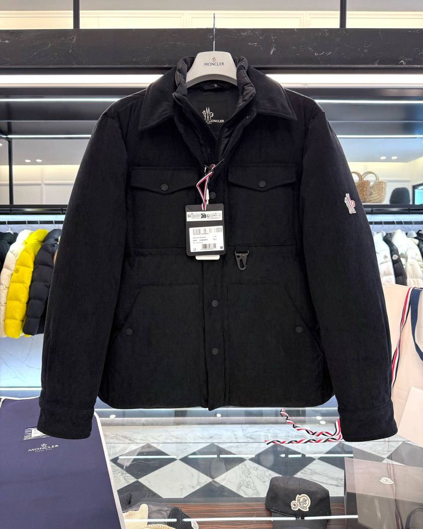 Пуховик Moncler