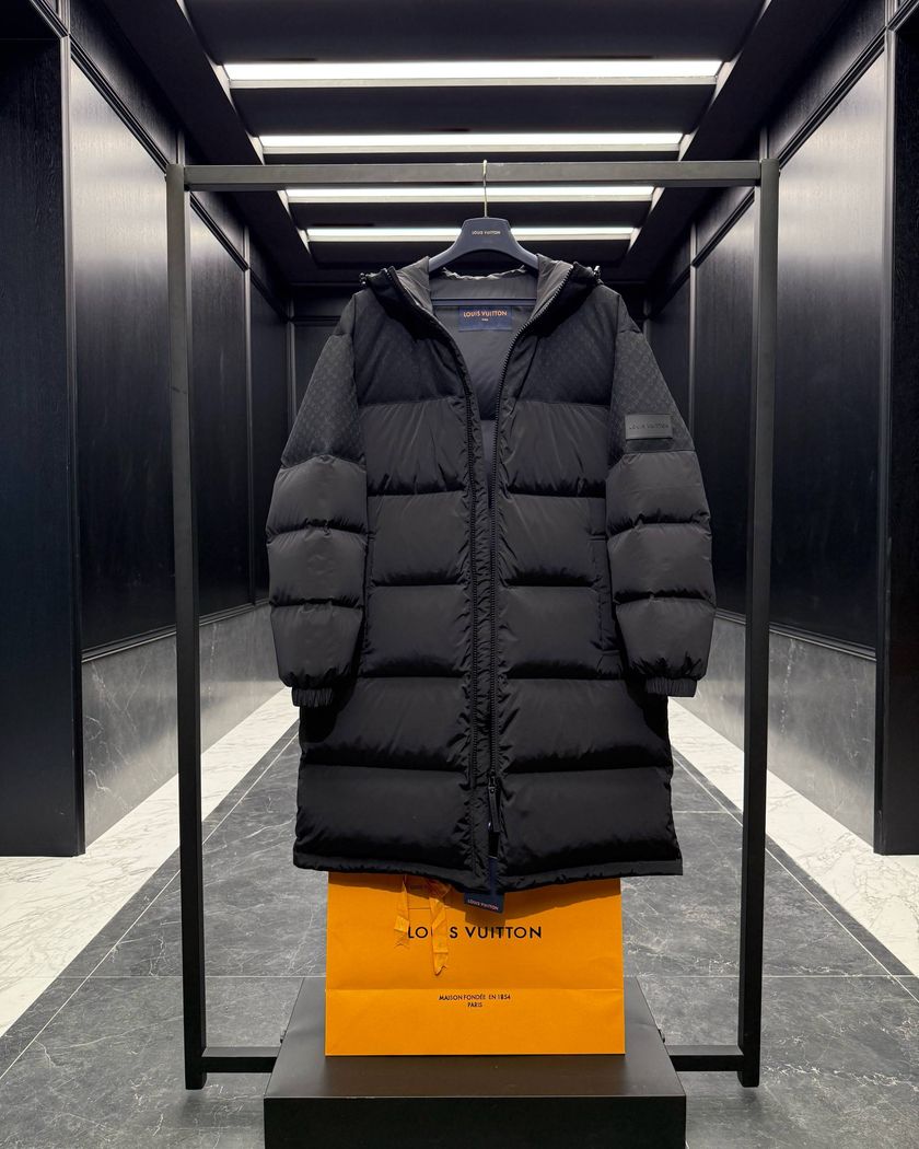 Пуховик Louis Vuitton Monogram
