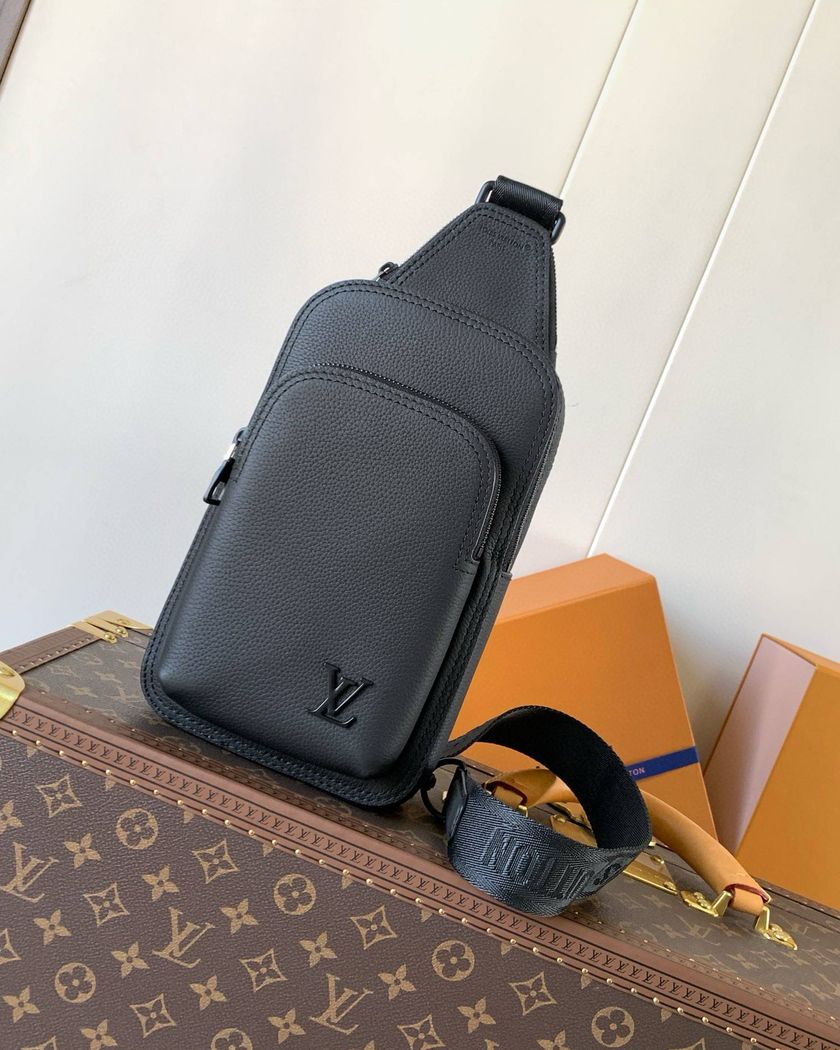 Сумка слинг Louis Vuitton Avenue Sling Bag PM