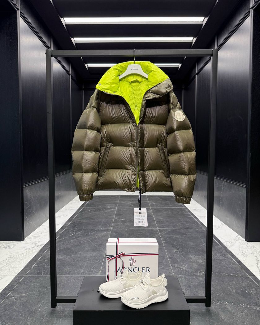 Пуховик Moncler Dervox