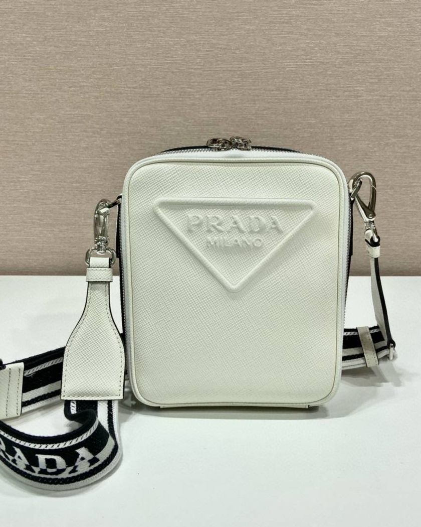 Сумка Prada